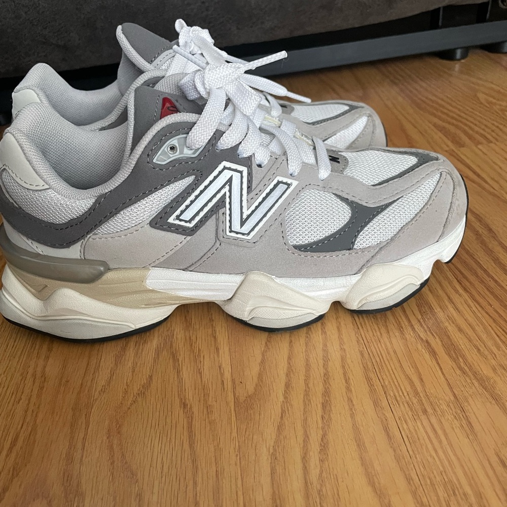 Big Kids' New Balance 9060 Casual Shoes